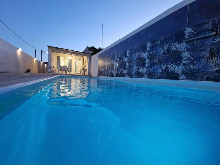 Ferienhaus für 6 Personen, mit Terrasse und Pool