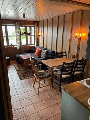 Gîte pour 4 personnes, avec terrasse et vue dans Bø - 3