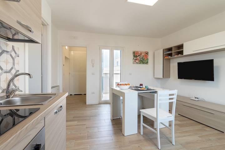 Ferienhaus 'Suite N12 - Luxury Apartment' mit Meerblick, Wlan und Klimaanlage in Torre a Mare, Bari