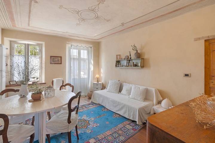 Rom for 2 personer, med hage i Piemonte