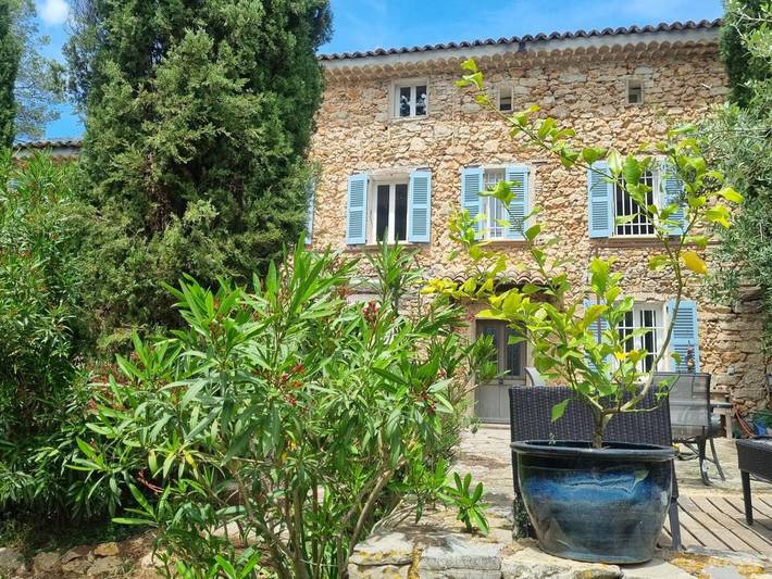 Maison d’hôte pour 2 personnes, avec piscine ainsi que terrasse et jardin à Lorgues - 3