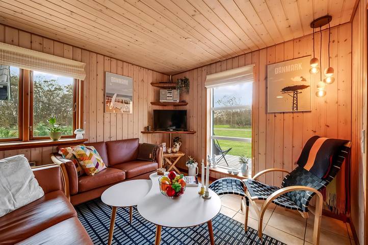Stunning home in Vemb w/ 2 Bedrooms in Vemb, Nissum Fjord