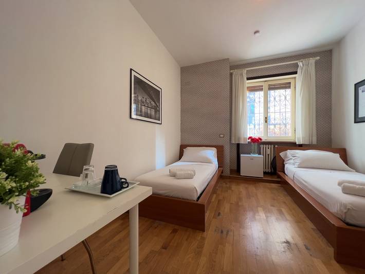 Guest House Seveso 40 - Stanza 2 in Milano, Provincia di Milano