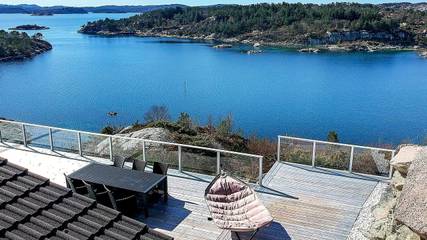 Ferienhaus für 12 Personen, mit Sauna und Terrasse in Fitjar