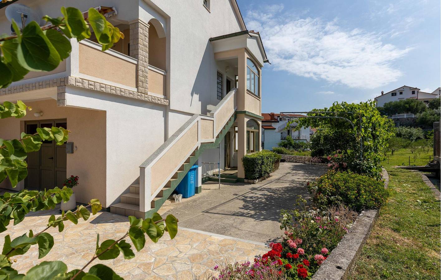 Ganze Ferienwohnung, Ferienwohnung für 4 Personen mit Terrasse in Supetarska Draga, Rab