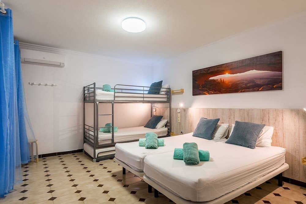 Entire apartment, Beautiful apartment in front of the beach in Playa Carrer La Mar, el Campello