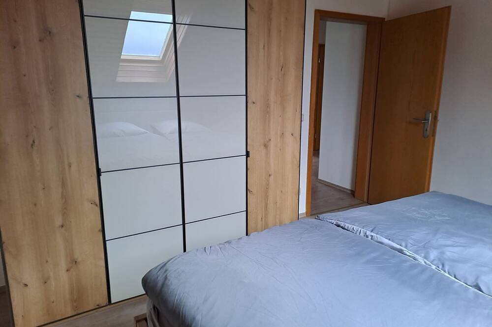 Ganze Wohnung, Hundefreundliche Ferienwohnung 120qm für bis zu 4 Personen in Schernfeld, Altmühltal