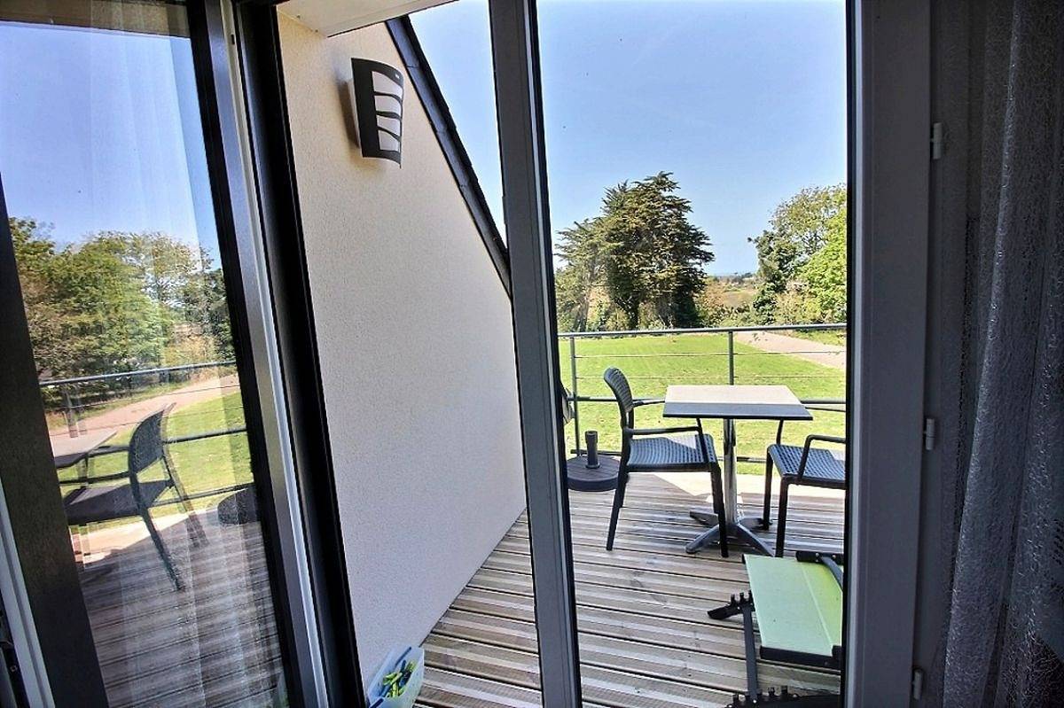 Gîte de charme avec parking et jardin près de la plage de Trestraou in Perros-Guirec, Côte de Granit Rose