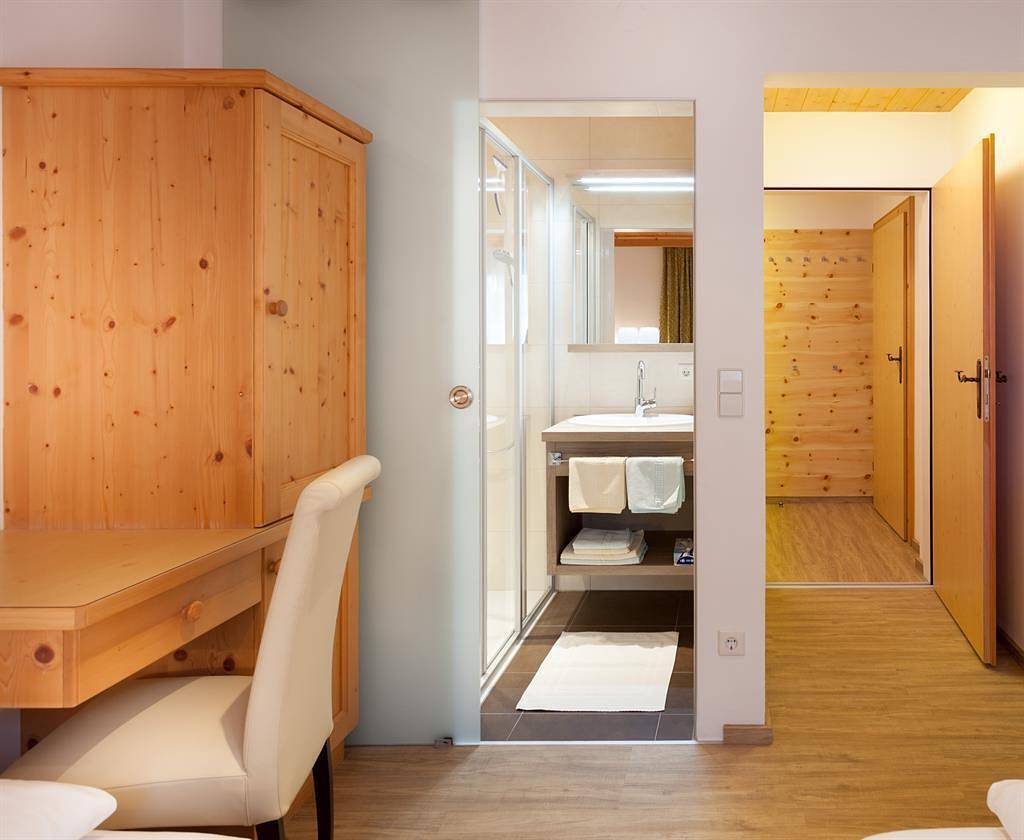 Ganze Ferienwohnung, Apartment Smaragd in Virgen, Bezirk Lienz