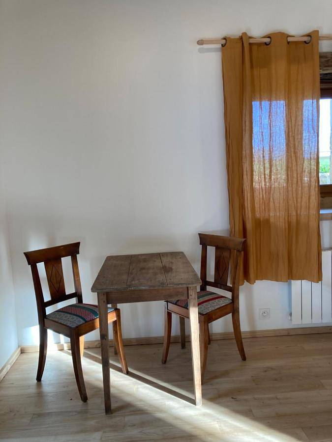 Location de vacances pour 2 personnes, avec jardin et terrasse à Champagnac-de-Belair - 3