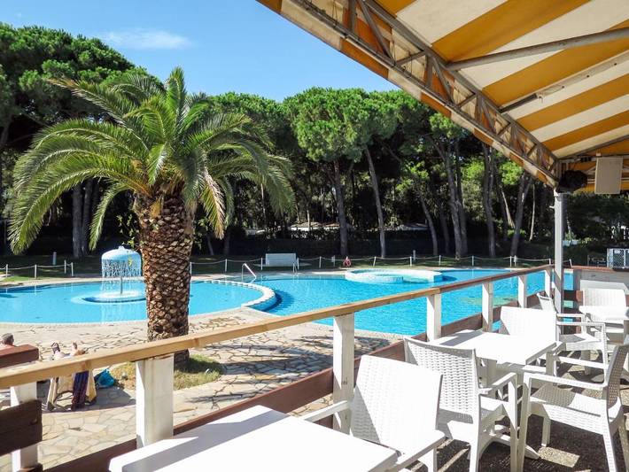 Casa de vacaciones para 5 personas, con terraza además de piscina y jardín - 1