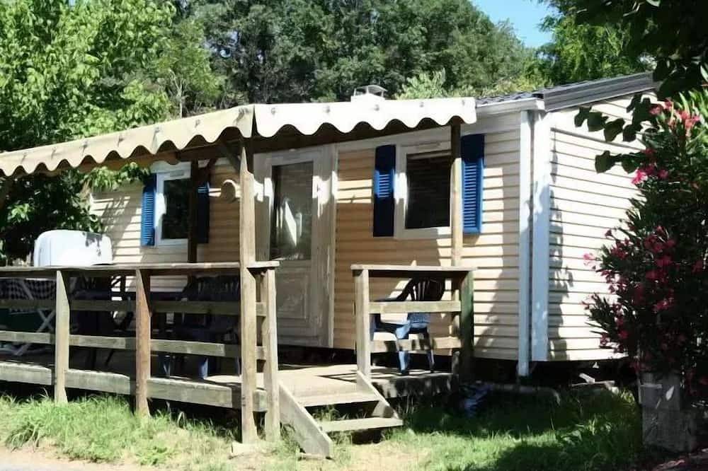 Mobil-Home Evasion 2 chambres (4 adultes et 2 enfants de -16 ans) 4 Ã  6 personnes - 4 pers. inclus dans le tarif in La Bocca, Cannes