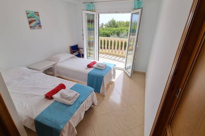 Location de vacances pour 8 personnes, avec jardin et balcon à Port d'Addaia - 4