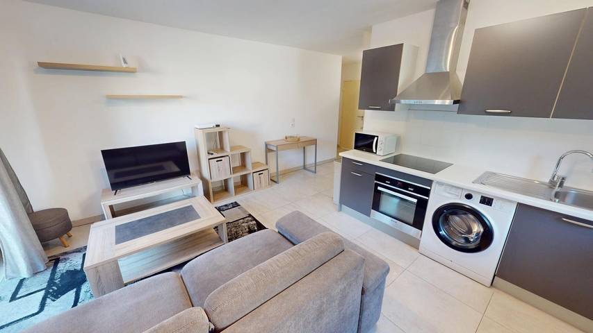 Gîte pour 4 personnes, avec balcon dans Carnolès - 2