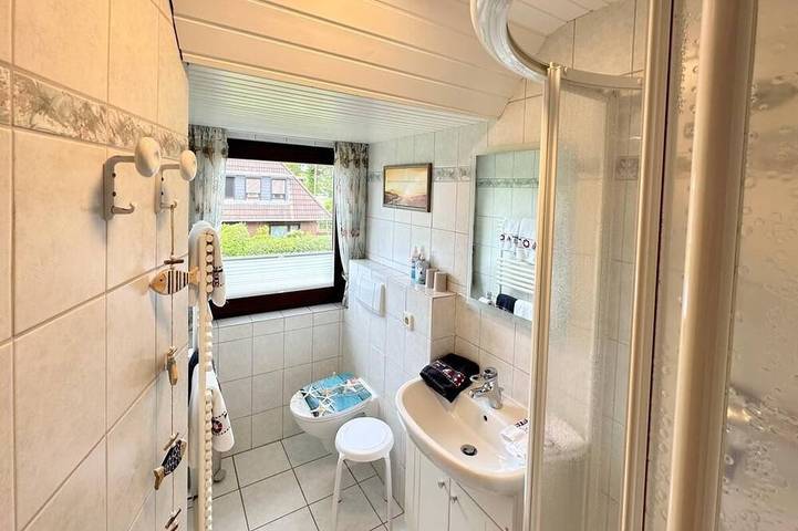 Ganze Wohnung, Komfortable Wohnung West in Westerland mit Garten, Wlan und moderner Ausstattung in Tinnum, Sylt (Gemeinde)