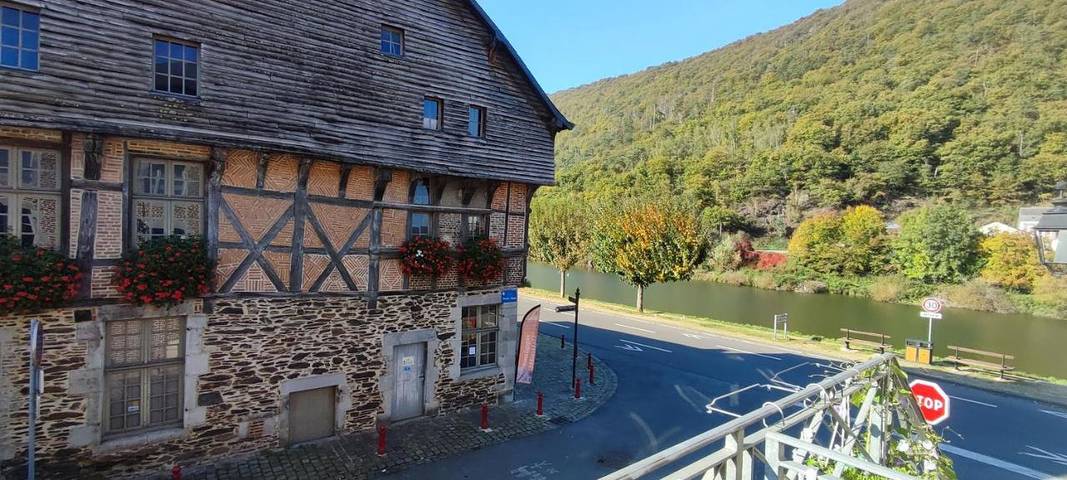 Location de vacances pour 7 personnes, avec vue et balcon à Revin - 2