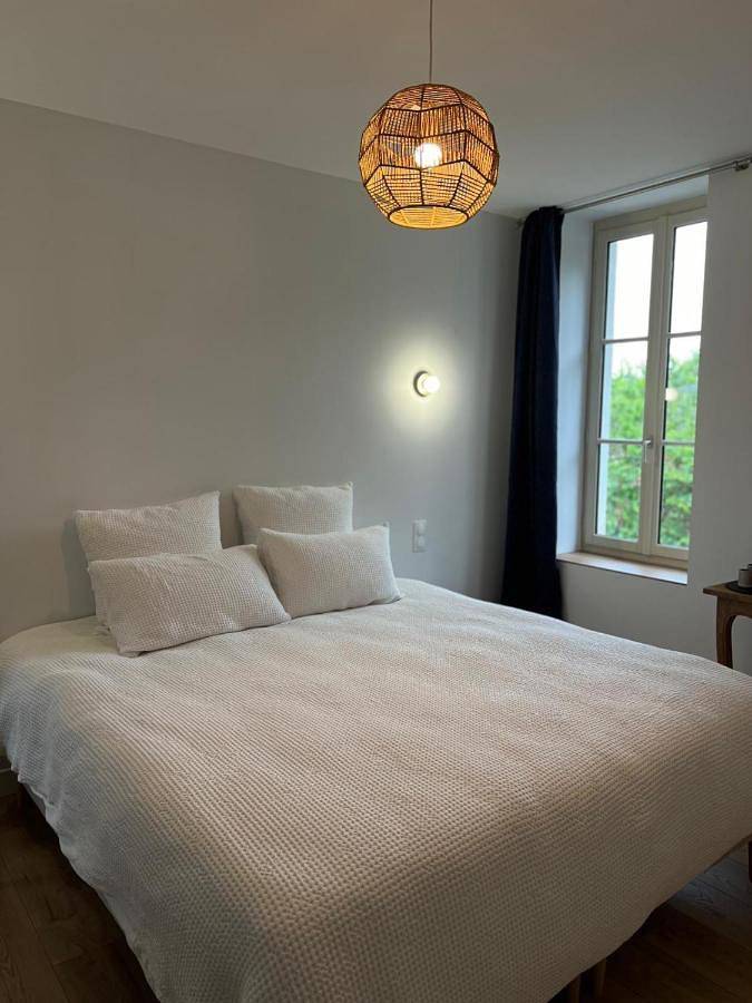Hôtel pour 3 personnes, avec Terrasse et Jardin à Saint-Rémy-la-Varenne - 3