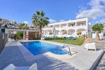 Apartahotel para 5 Personas en Nerja, Costa del Sol, Foto 1