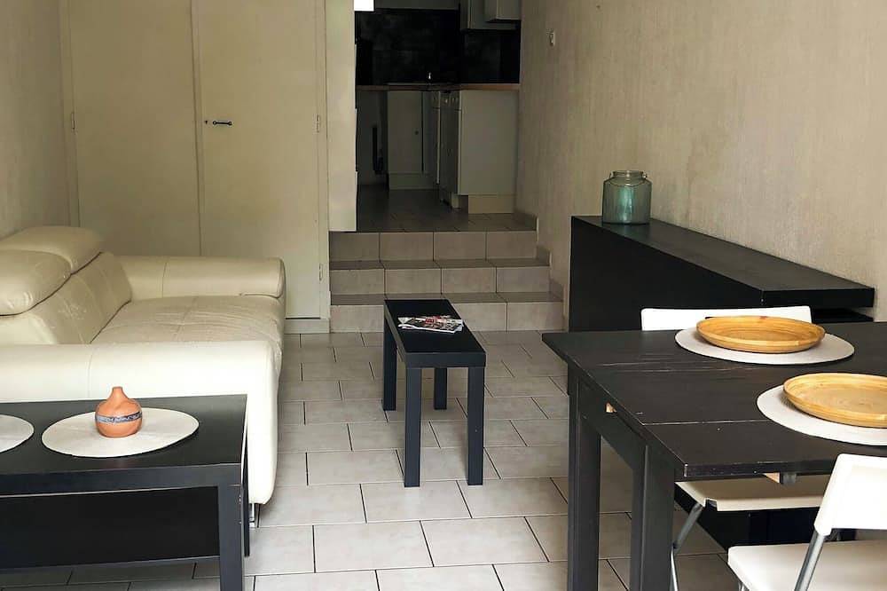 Entire apartment, A 10 Minutes de la mer ! Appartement au Calme. Animaux Acceptés in Ensuès-la-Redonne, Istres region