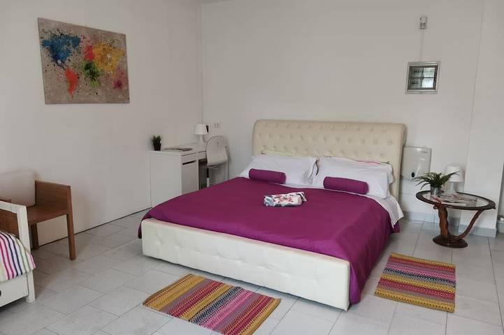 Villa Biancospino close by Monate Lake in Travedona, Travedona Monate
