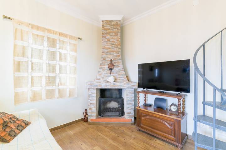 Casa do Mocho, Almograve – Spacious Beach House Near the Sea in Almograve, Longueira/Almograve