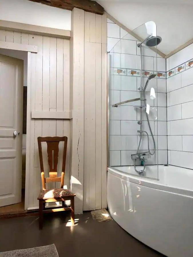 Location de vacances pour 5 personnes, avec terrasse et jardin à Les Hautes-Rivières - 3