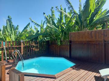 Gîte pour 2 personnes, avec vue ainsi que piscine et terrasse à Capesterre-Belle-Eau
