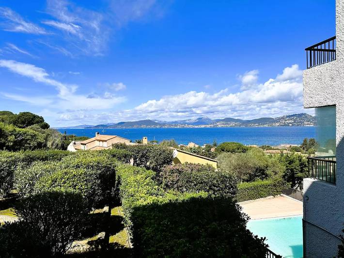 Gîte pour 4 personnes, avec piscine dans Plage de l'Almanarre - 2
