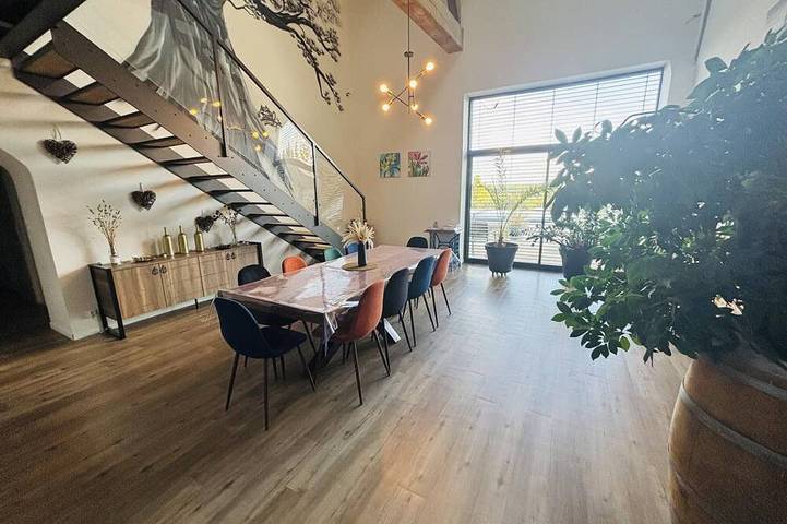 Gîte pour 12 personnes, avec jardin