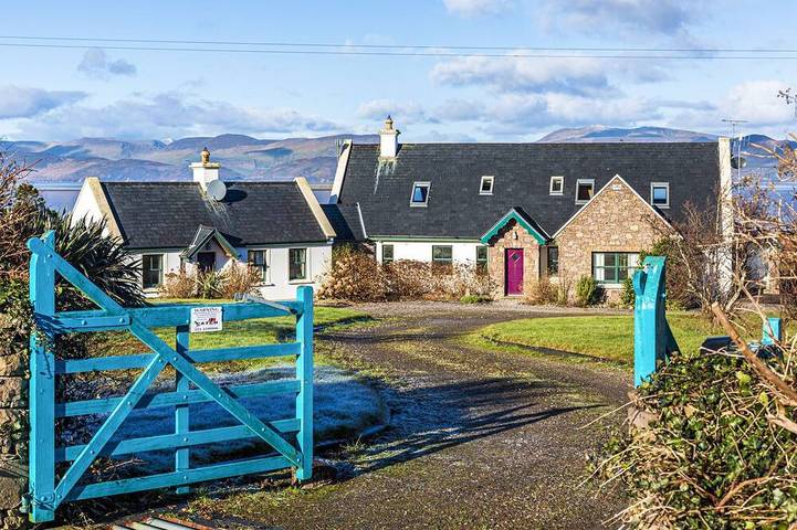 Holiday rental for 12 people in Glenbeigh