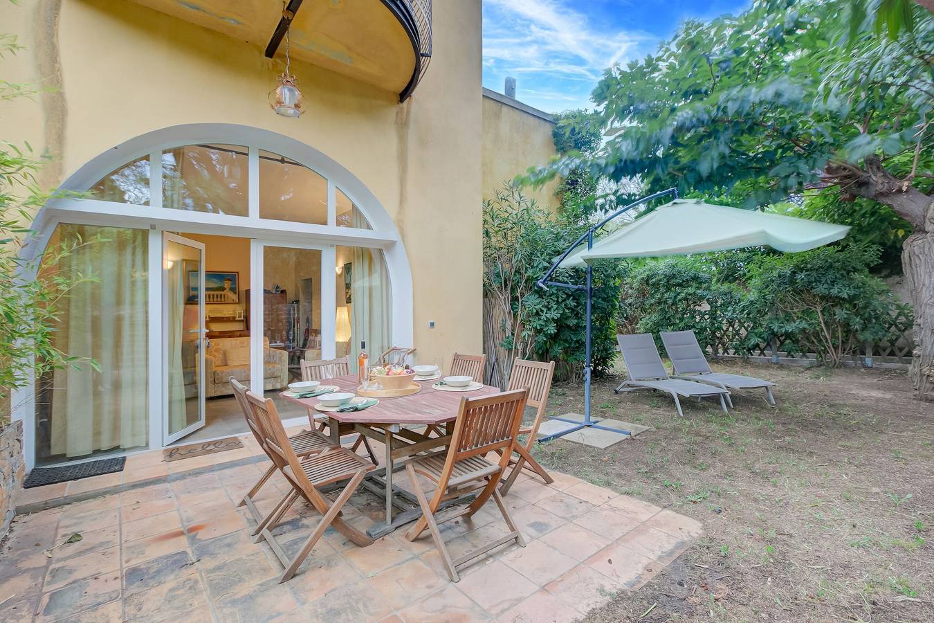 Ganze Wohnung, Villa Azzurra Front Beach in Gassin, Draguignan Region