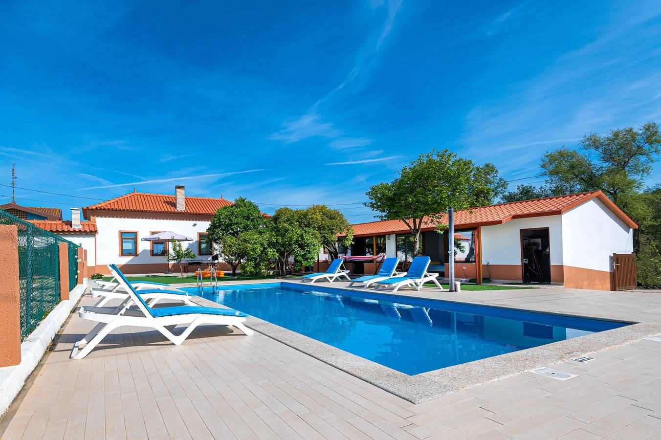 Casa de vacaciones 'Casa Das Laranjas' con piscina privada y terraza privada in Murtosa, Distrito de Aveiro