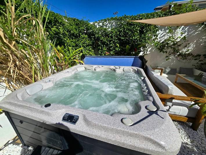 Gîte pour 6 personnes, avec jacuzzi et jardin à L'Étang-Salé - 3
