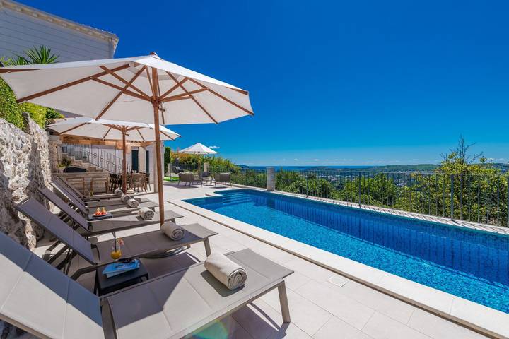 Villa pour 8 personnes, avec jardin et terrasse à Srebreno - 2