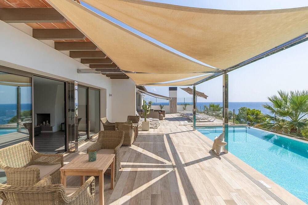 Amazing home in Sa Font de Sa Cala in Cala Provençal, Capdepera