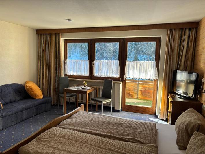 BnB für 2 Personen, mit Sauna und Balkon sowie Garten und Ausblick in Tannheimer Tal - 3