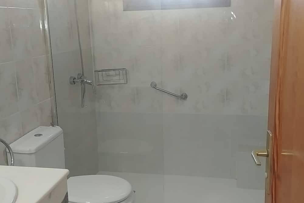 Casa Juan, 3 habitaciones con aire acondicionado, 2 baños, piscina privada climatizada en invierno in Puerto del Carmen, Tías