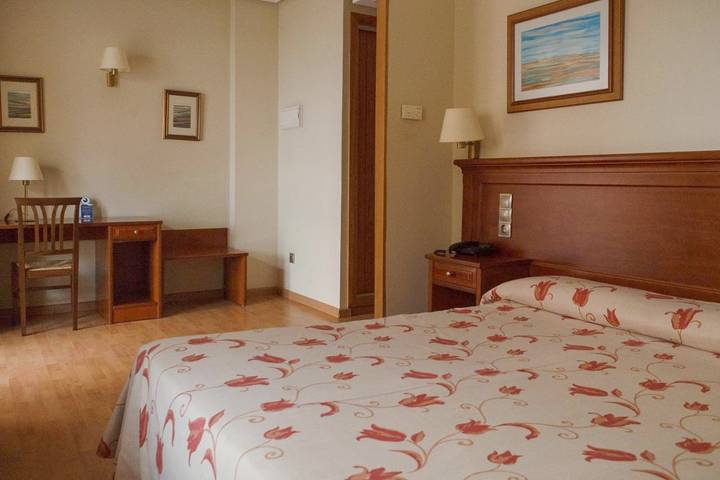 Hotel para 2 personas, con terraza y jacuzzi en Provincia de Albacete - 2