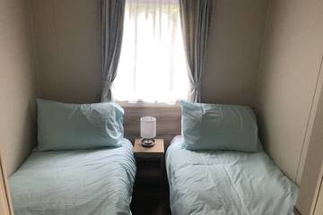 Static Caravan for 4 People in Pembrokeshire, South-Wales, Photo 2