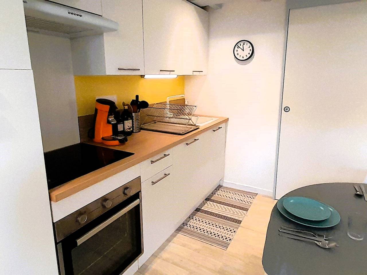 Entire apartment, Beachfront Villa with Wifi, Terrace & Parking - Sleeps 4 in Capbreton, Côte d’Argent