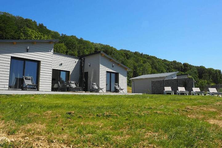 Location de vacances pour 5 personnes, avec jardin, animaux acceptés à Saint-Lothain