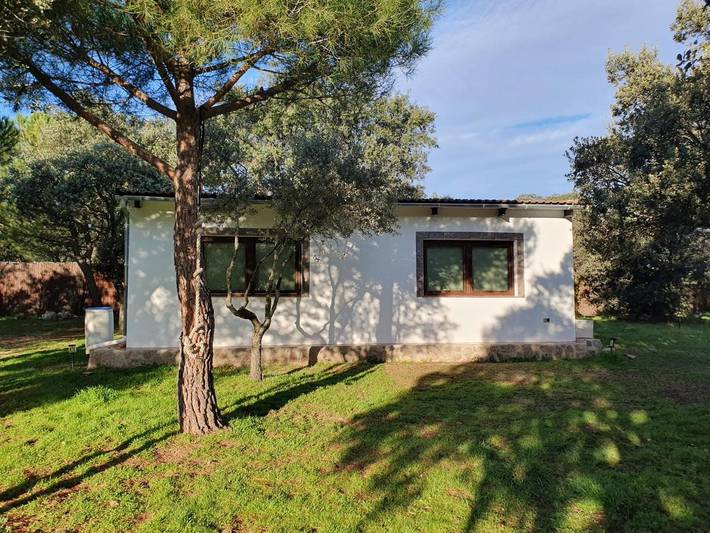 Maison de vacances pour 3 personnes, avec jardin ainsi que vue et piscine - 1