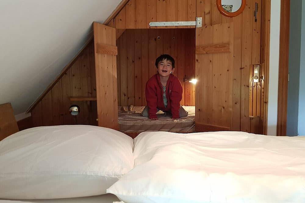 Ferienhaus unter Reet an der Nordsee in der Nähe von St. Peter-Ording in Oldenswort, Eiderstedt