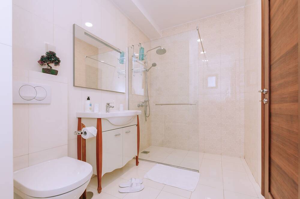 Entire apartment, Studio with terrace #1 in Budva, Opština Budva