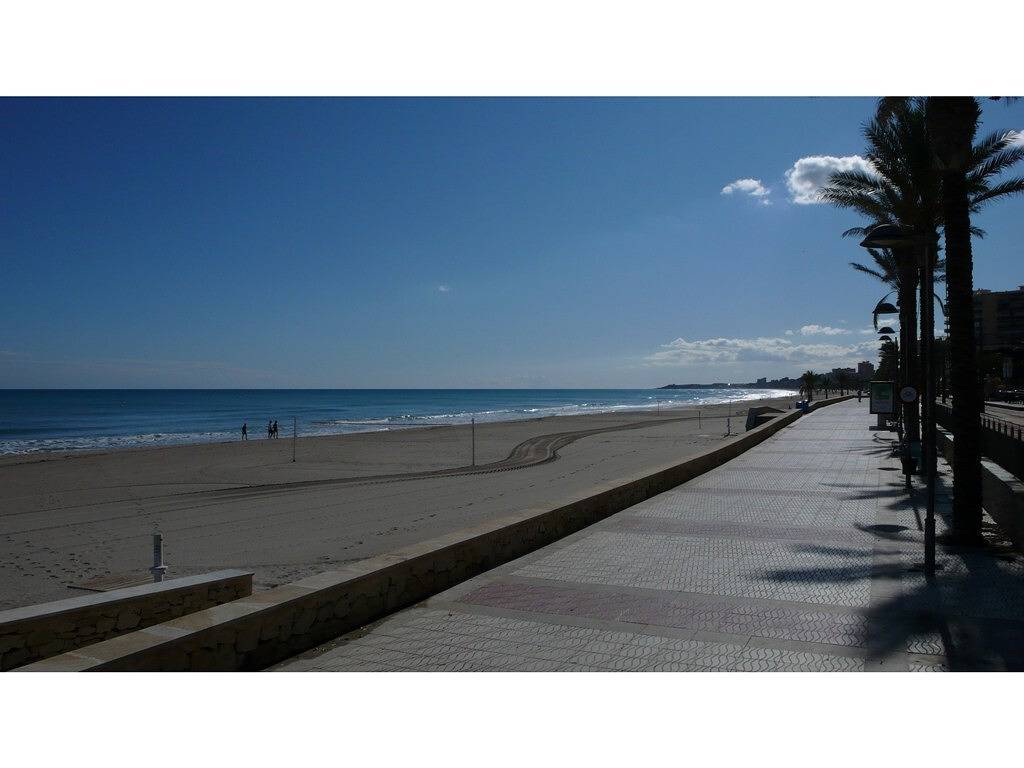 Apartamento entero, Apartamento a 400 Metros de la Playa de El Campello con Piscina in San Juan Playa (Alicante), Costa Blanca