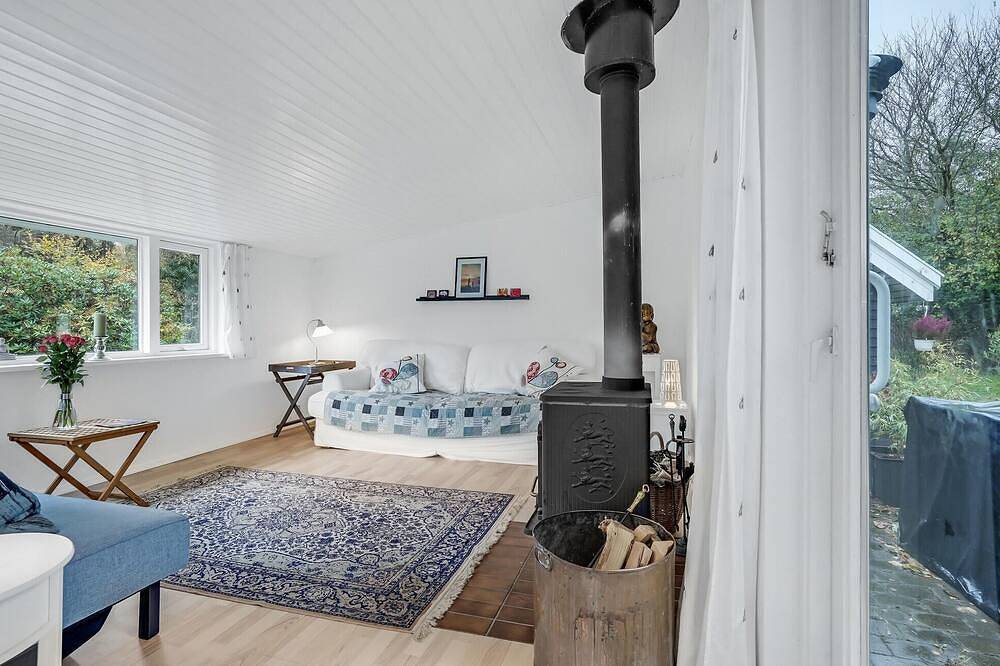 2 bedroom nice home in Askeby in Svenska Östersjön