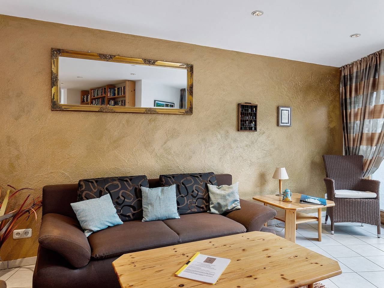 Ganze Ferienwohnung, Ferienwohnung Würtenberger 68 qm - Ferienwohnung Würtenberger 68 qm in Öhningen, Untersee