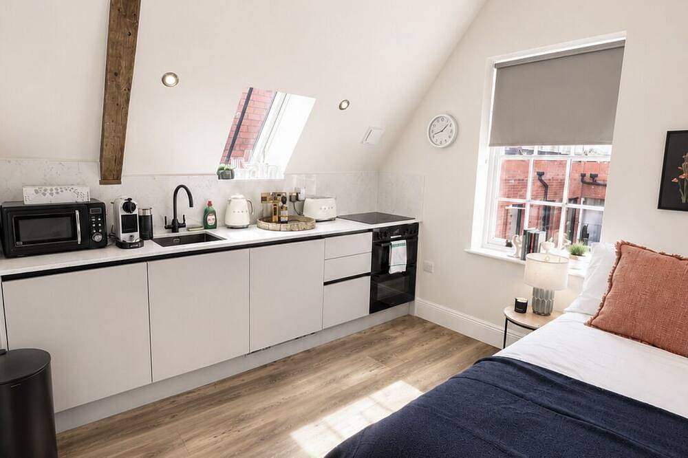 Ganze Wohnung, Vinegar Works Studio | Sleeps 2 | Business Stay in Worcester, Worcestershire