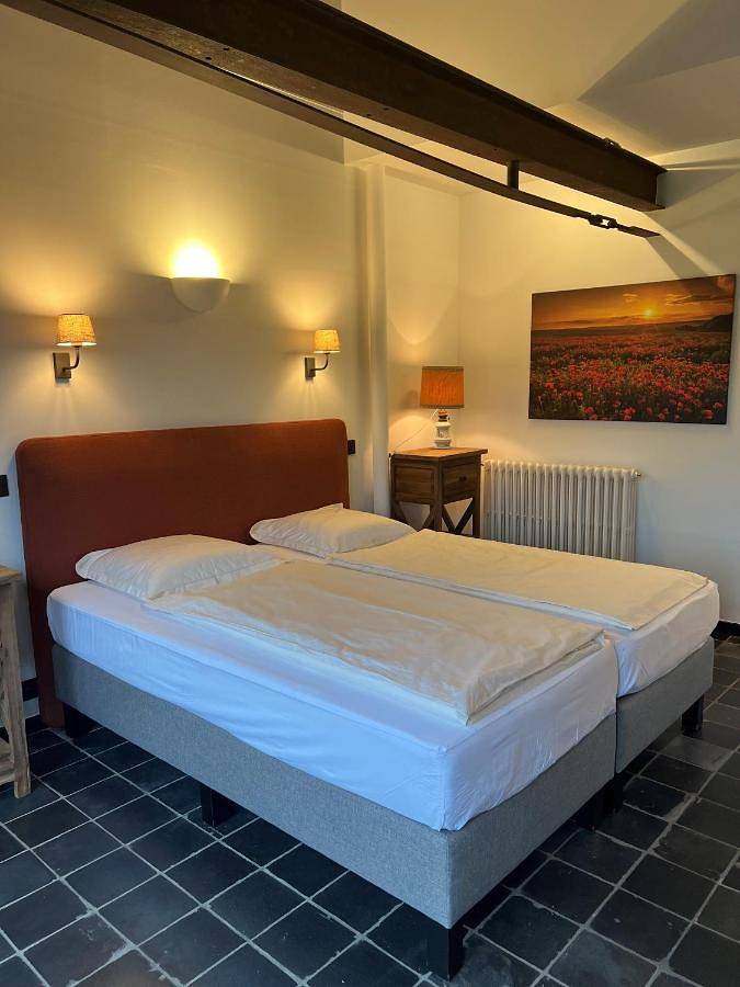 Chambre d’hôte pour 2 personnes, avec jacuzzi ainsi que sauna et jardin, adapté aux familles dans Zillebeke - 2