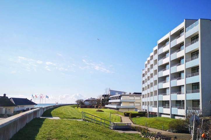 Ferienwohnung für 2 Personen, mit Seeblick und Pool sowie Sauna und Balkon in Dahme
